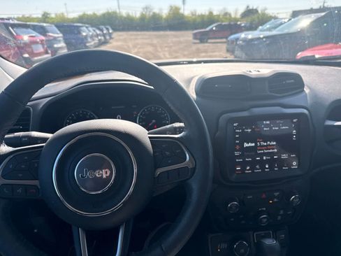Used 2021 Jeep Renegade Limited AWD/4WD image 12