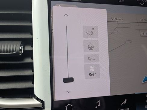 New 2026 Chrysler Pacifica Select FWD image 24