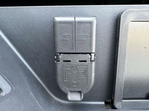 Used 2025 Chevrolet Silverado 1500 High Country w/ High Country Premium Package image 28