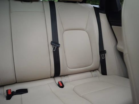 Used 2018 Jaguar F-PACE Premium AWD/4WD image 17