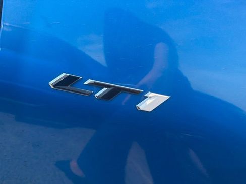 Used 2022 Chevrolet Camaro LT w/ Technology Package RWD image 5