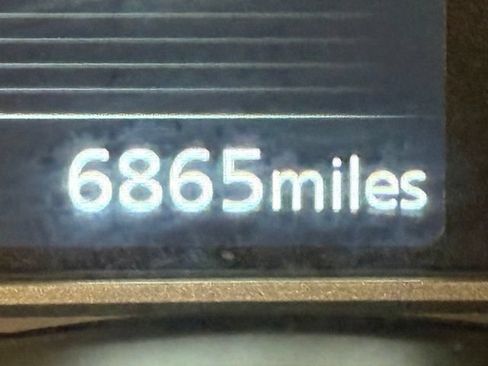 Used 2025 Nissan Versa SV w/ Trunk Package FWD image 21