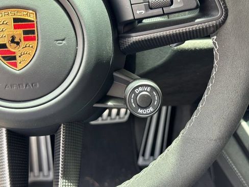 Used 2022 Porsche 911 GT3 RWD image 16