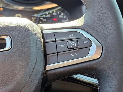 New 2026 Jeep Compass Latitude AWD/4WD image 16