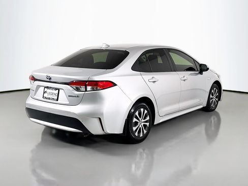 Used 2020 Toyota Corolla LE FWD image 4