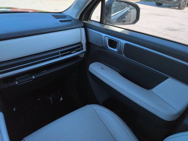 Used 2026 Hyundai Santa Fe SEL FWD image 16