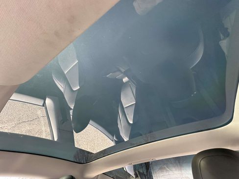 Used 2018 Tesla Model 3 Long Range AWD/4WD image 29