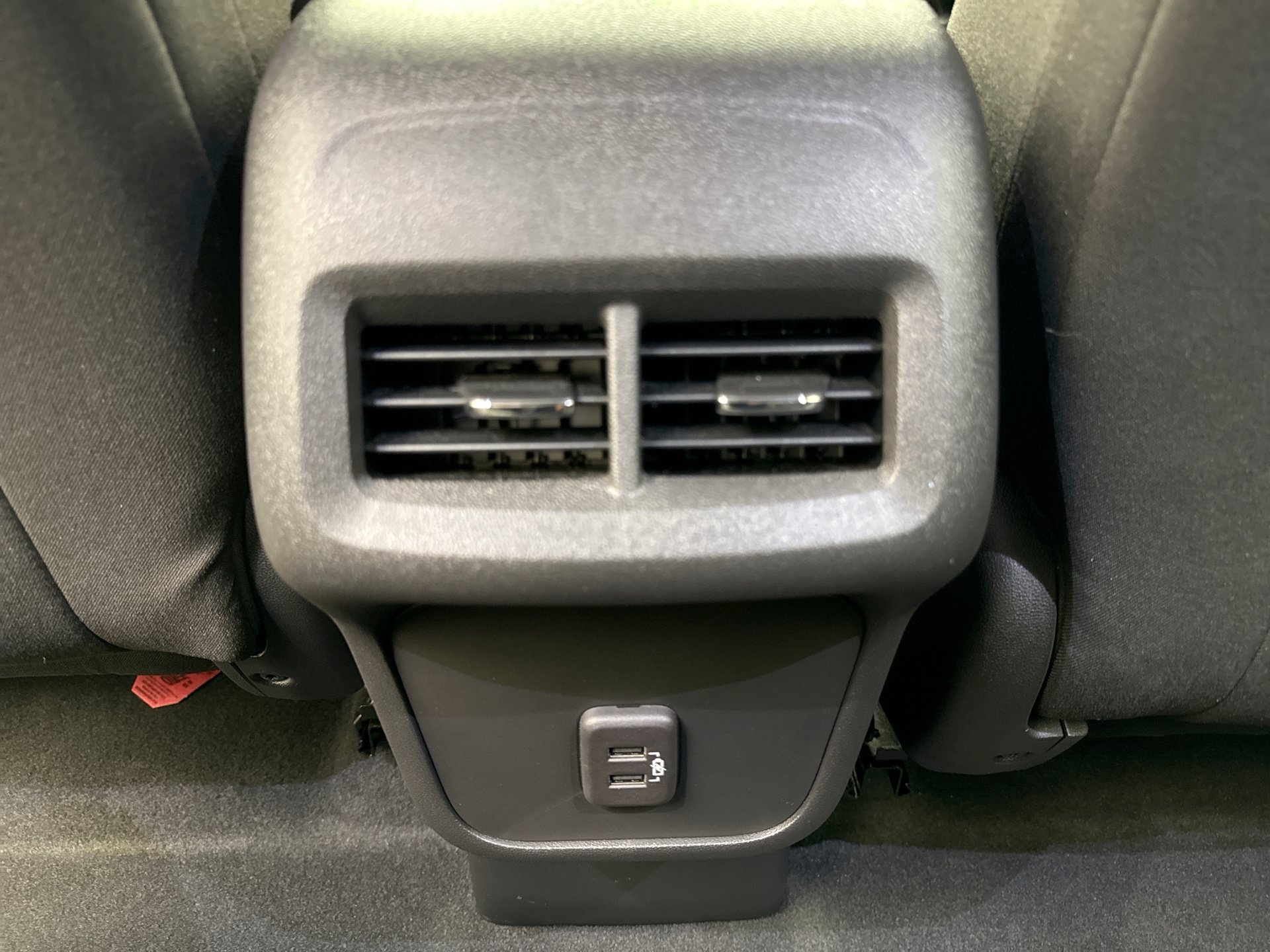 Used 2023 Chevrolet Equinox LT FWD image 18