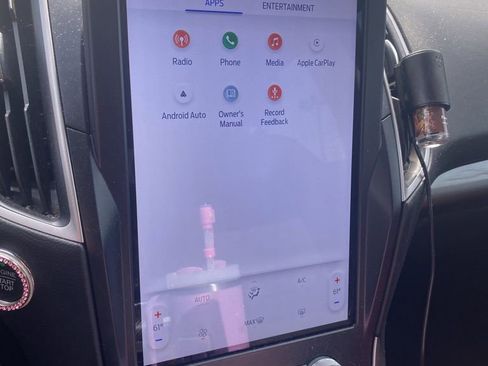 Used 2022 Ford Edge SE w/ Black Appearance Package image 6