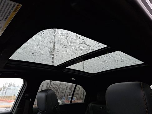 Used 2022 Cadillac XT4 Sport w/ Enhanced Visibility Package image 21