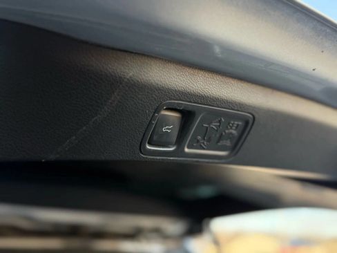 Used 2018 Ford Expedition Limited w/ Equipment Group 301A image 28