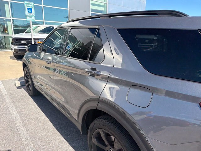Used 2024 Ford Explorer ST w/ Equipment Group 401A AWD/4WD image 13