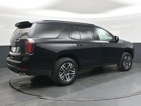 Used 2025 Chevrolet Tahoe Z71 AWD/4WD image 3