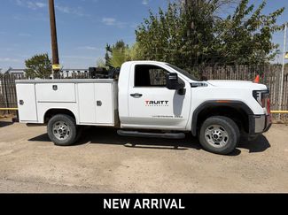 Used 2024 GMC Sierra 2500 Pro w/ Convenience Package RWD video 2