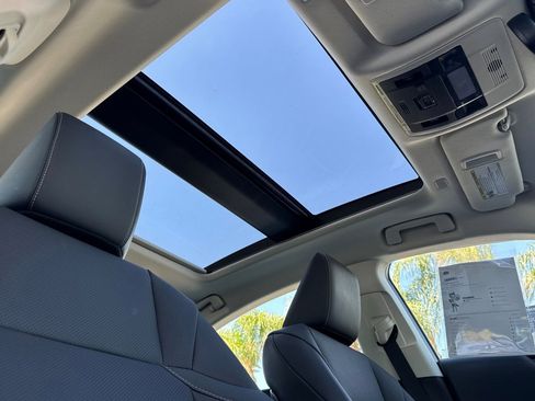 Certified 2025 Lexus ES 350 w/ Premium Package FWD image 19