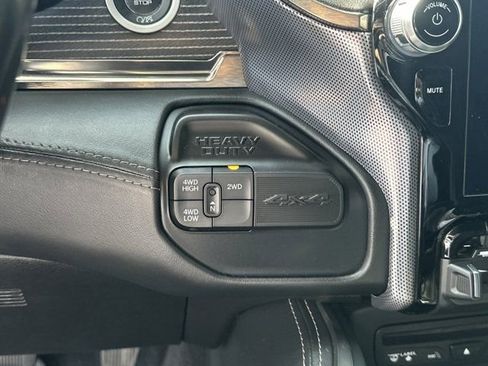 Used 2019 RAM 2500 Limited image 33