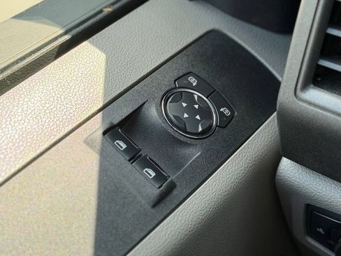 Used 2020 Ford F250 XL w/ STX Appearance Package AWD/4WD image 19