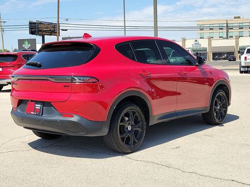 Used 2023 Dodge Hornet GT w/ GT Blacktop Package AWD/4WD image 4