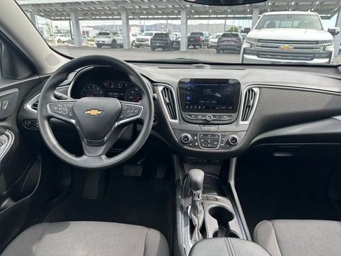 Used 2024 Chevrolet Malibu LT FWD image 16