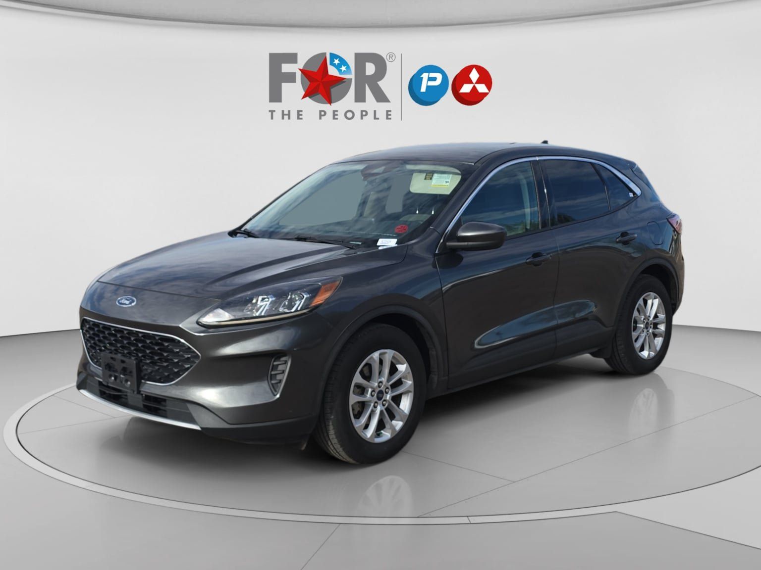Used 2020 Ford Escape SE FWD image 1