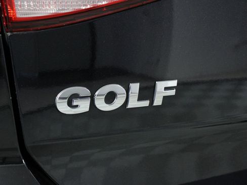 Used 2019 Volkswagen Golf S FWD image 19