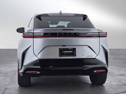 Certified 2023 Lexus RZ 450e Premium image 4