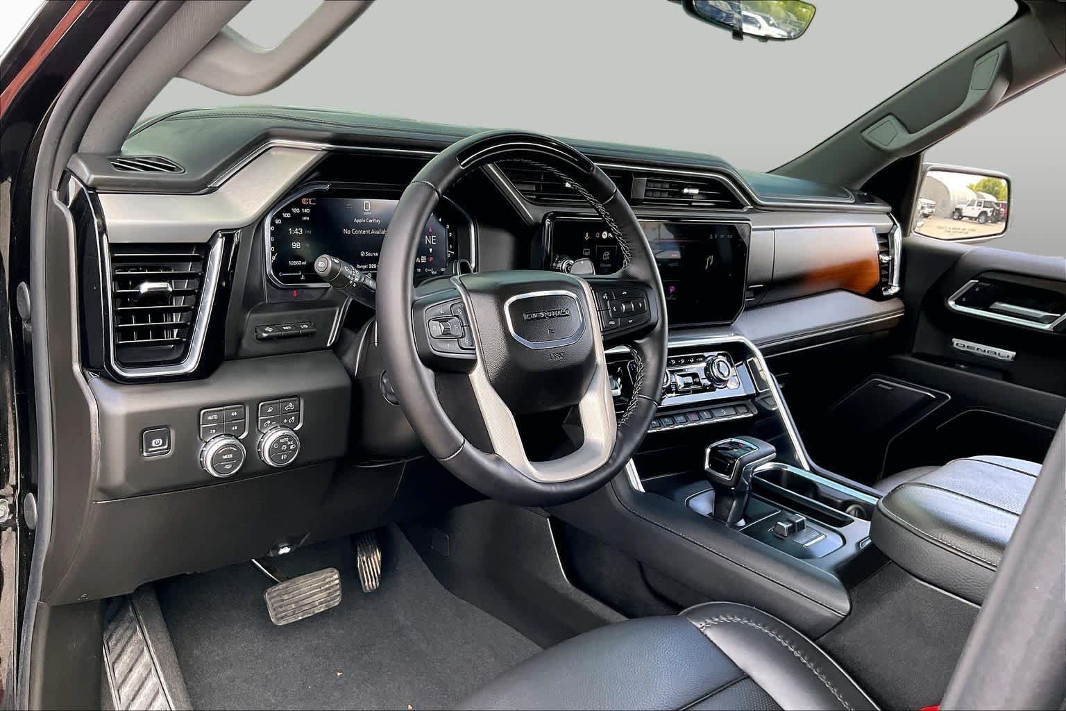 Used 2026 GMC Sierra 1500 Denali AWD/4WD image 18