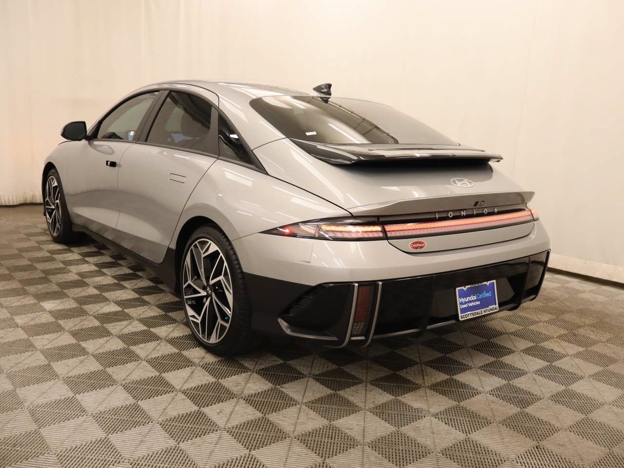 Used 2025 Hyundai Ioniq 6 SEL RWD image 4