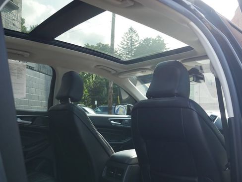 Used 2024 Ford Edge Titanium AWD/4WD image 11