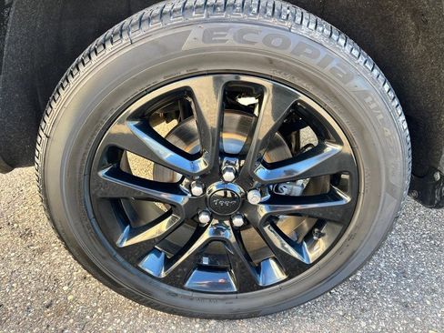 Used 2018 Jeep Grand Cherokee Altitude image 19