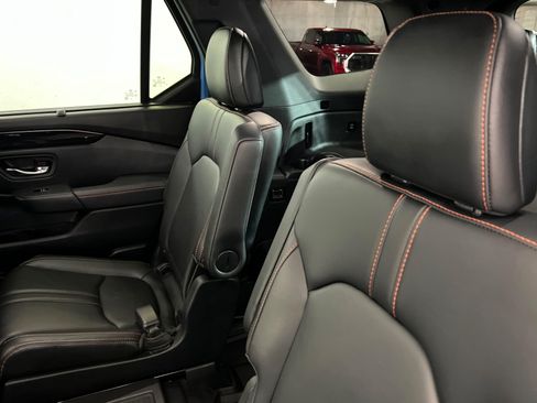 Used 2024 Honda Pilot TrailSport image 22