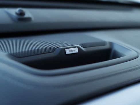 Used 2016 GMC Canyon SLE w/ Nightfall Edition image 24