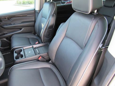 Used 2025 Honda Odyssey Touring image 14