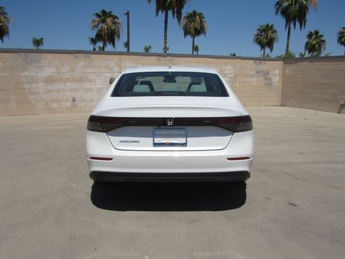 Certified 2024 Honda Accord LX image 7