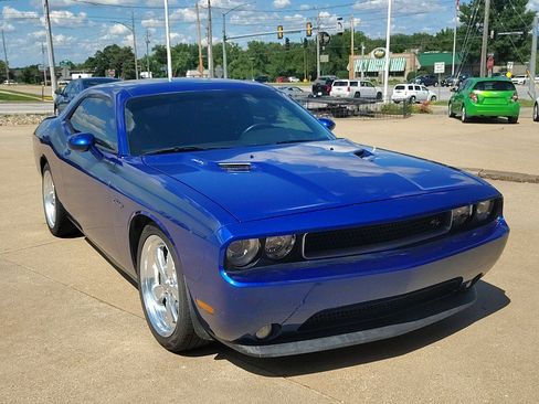 Used 2012 Dodge Challenger R/T RWD image 7