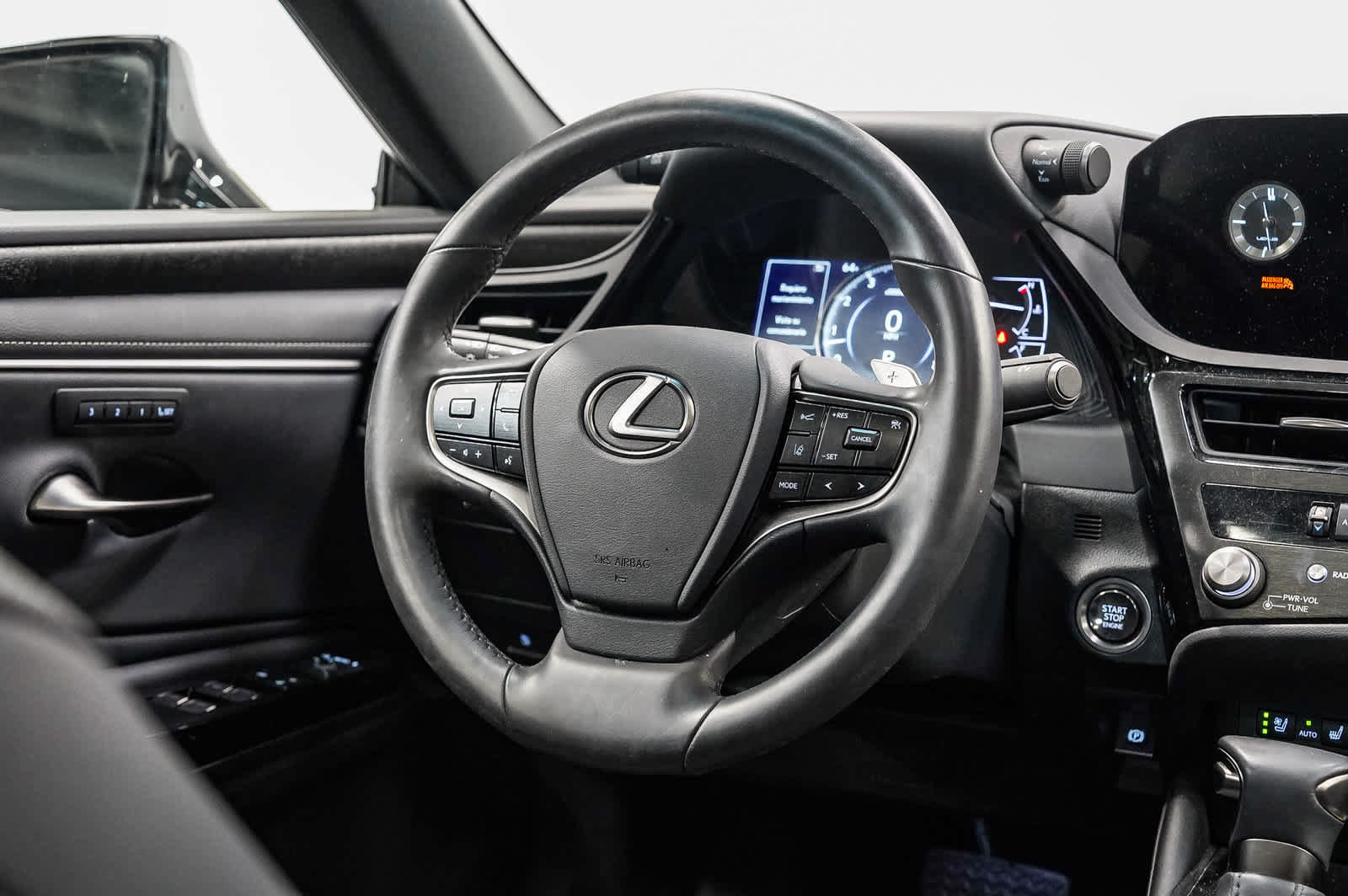 Used 2024 Lexus ES 350 w/ Premium Package FWD image 15