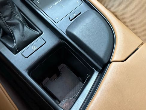 Used 2019 Lexus ES 350 F Sport image 28