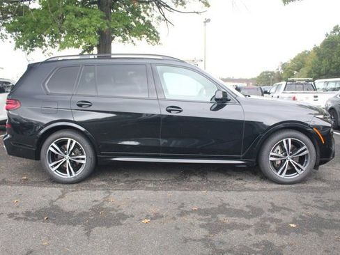 Certified 2024 BMW X7 xDrive40i w/ Executive Package image 12