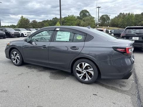 Used 2025 Subaru Legacy Premium image 5