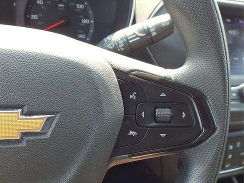 Used 2023 Chevrolet TrailBlazer LT FWD image 7