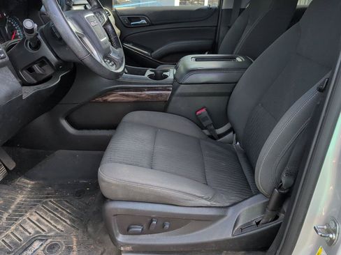 Used 2018 GMC Yukon SLE w/ SLE Value Package RWD image 13