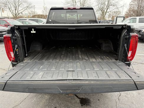 Certified 2021 GMC Sierra 2500 Denali w/ Denali Black Diamond Edition image 35