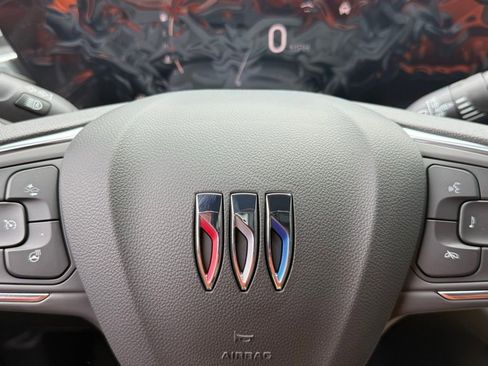 New 2026 Buick Envista Avenir FWD image 23