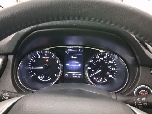 Used 2016 Nissan Rogue SL w/ SL Premium Package image 17