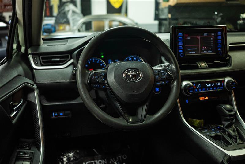 Used 2019 Toyota RAV4 XLE w/ Carpet Mat Package FWD image 15