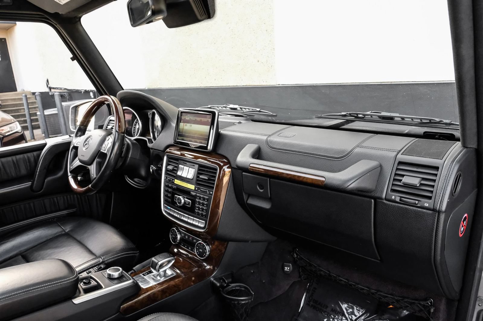 Used 2015 Mercedes-Benz G 63 AMG 4MATIC image 12
