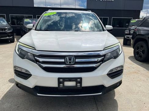 Used 2016 Honda Pilot Touring image 2