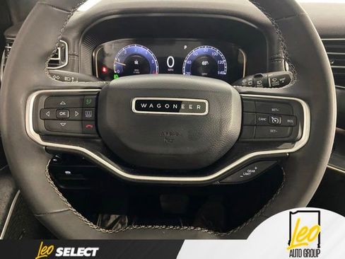 Used 2022 Jeep Wagoneer Series I w/ Premium Group I AWD/4WD image 13