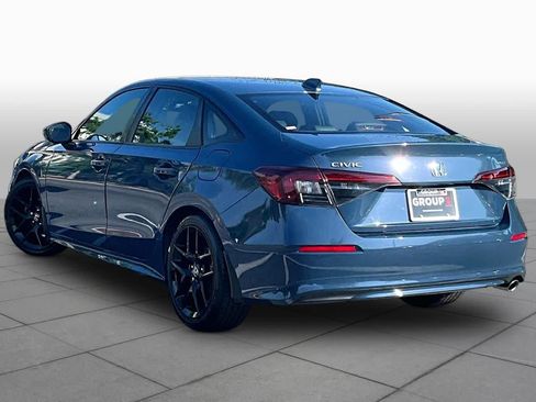 Used 2025 Honda Civic Sport image 12
