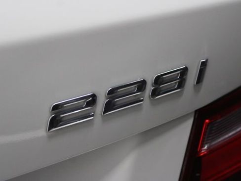 Used 2016 BMW 228i M-Sport image 7